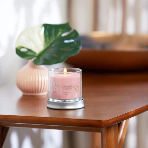 Zoom sur Yankee Candle Bougie parfumée Roses fraîchement coupées