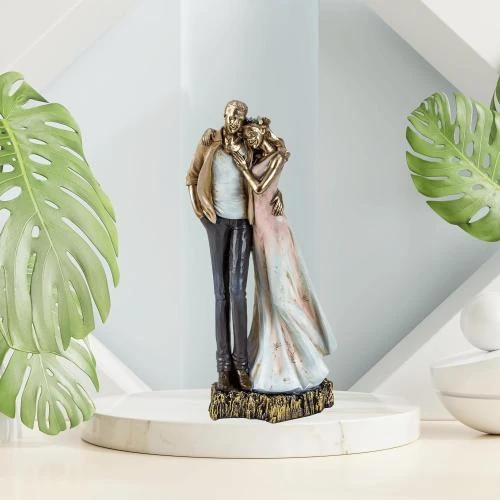 Détail de Sculpture Moderne Couple Amoureux Multicolore Lifestyle 