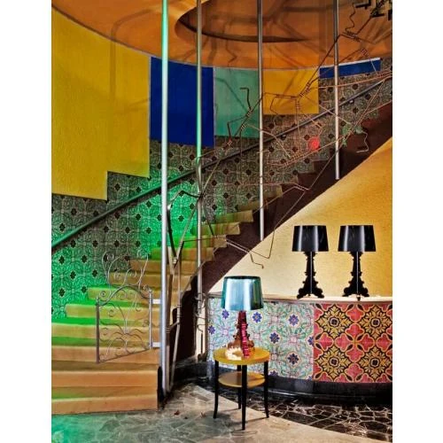Zoom sur Lampe de Table Kartell Bourgie Dimmable - Design Multicolore Unique