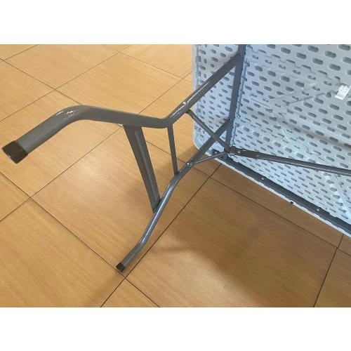 Zoom sur Table rectangulaire pliable B'GHEST, pieds pratiques, banquet