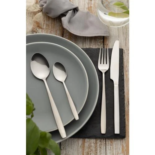 Zoom sur Viners Avon 18/0 Ménagère 16 Pièces, Couteaux Steak