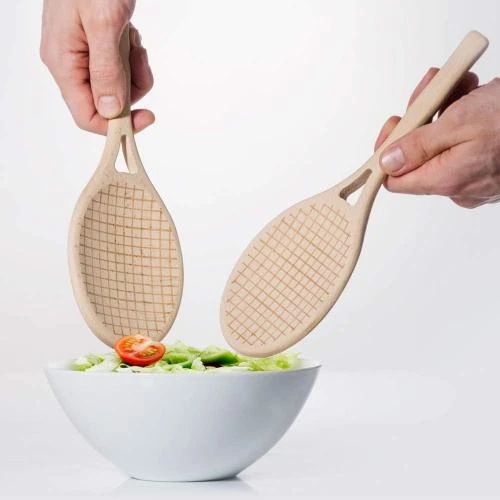 Zoom sur Couverts à salade bois, cuillères raquette tennis, ustensiles cuisine